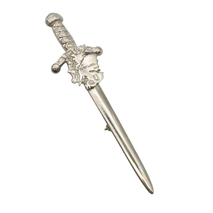 XDHKP0591 Map Scotland Kilt Pin