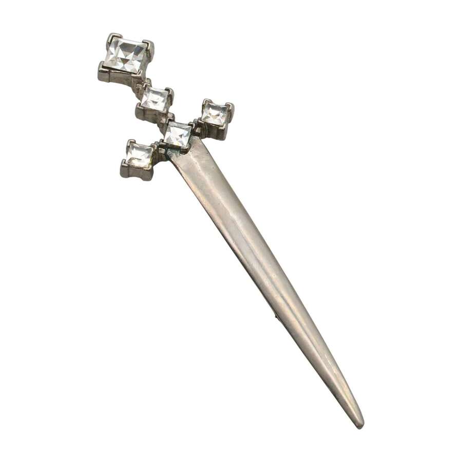 XDHKP0610 Crystal Sword Kilt Pin