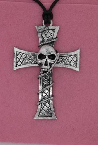 XDHP506 Skull on Cross Pendant