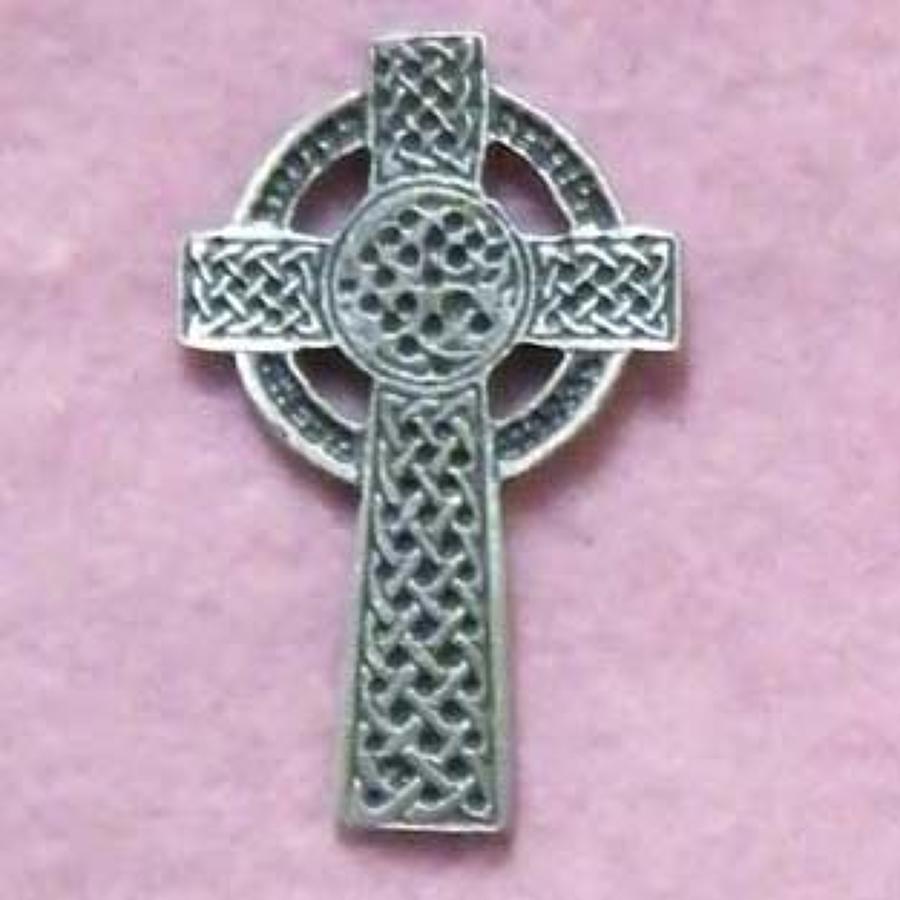 LP0157 Celtic Cross