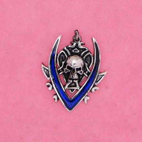 XDHP770 Lilac Skull Pendant