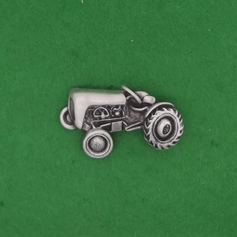 BR1173 Vintage Tractor