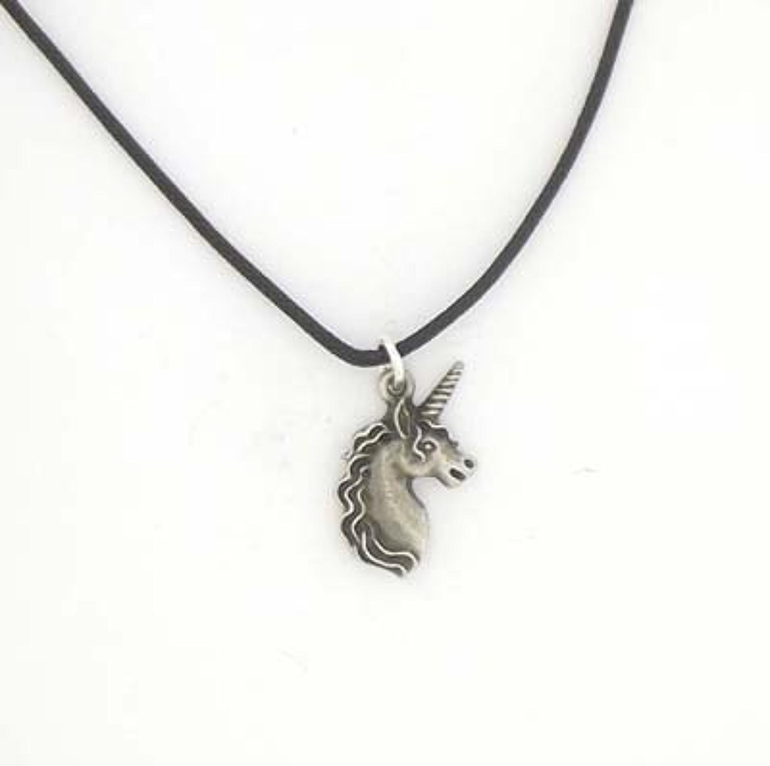 XDHP1483 Unicorn Head Pendant