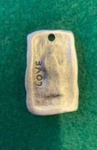 XDHKR1826 Love Rune Keyring