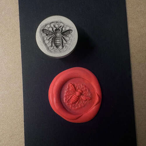 XDHWS013 Pewter Honey Bee Wax Seal With Wooden Handle & Wax Sticks