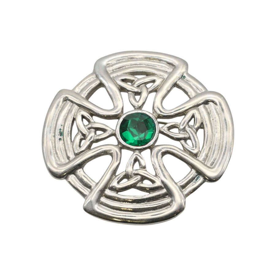 XDHBR0625-F Celtic Shield Green Gem Stone Brooch